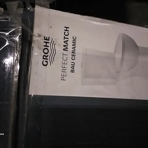 BOXED GROHE PERFECT MATCH BAU CERAMIC WC SET