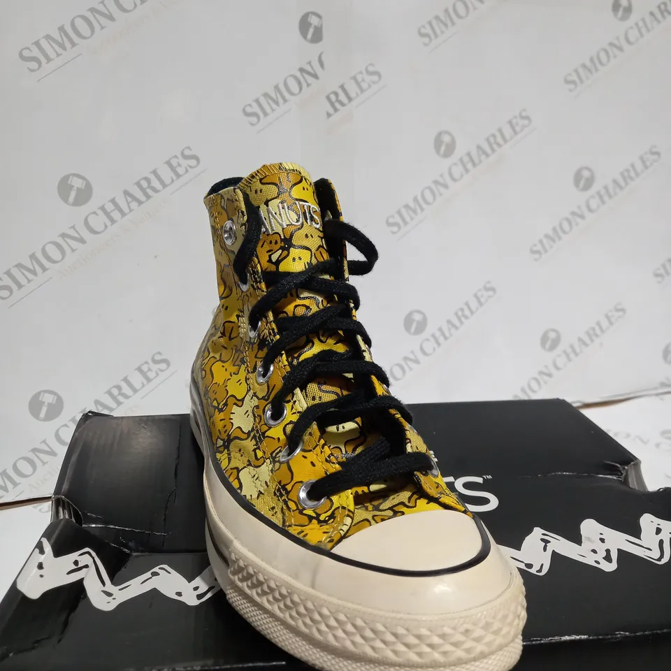 BOXED CONVERSE CHUCK 70 PEANUTS TRAINERS IN YELLOW SIZE - UK 6