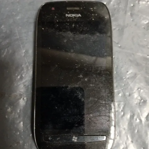 NOKIA 710 MOBILE PHONE