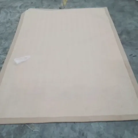 QUALITY DESIGNER AREA RUG - APPROXIMATELY 200X140CM