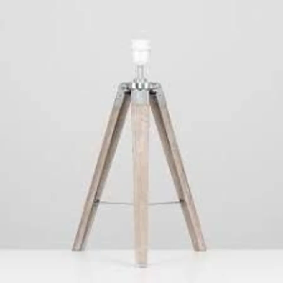 MINISUN LIGHT WOOD / CHROME TRIPOD TABLE LAMP BASE 