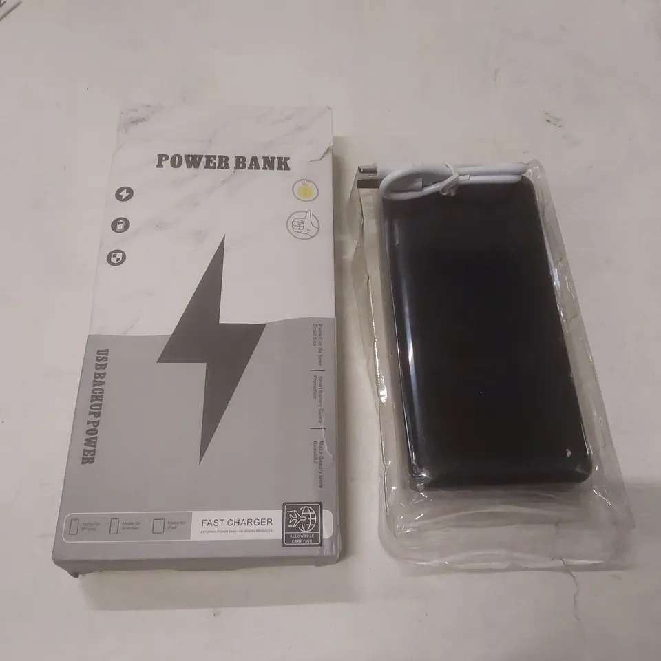 POWER BANK WITH FAST CHARGER – BLACK (USB-C CABLE ATTACHED)