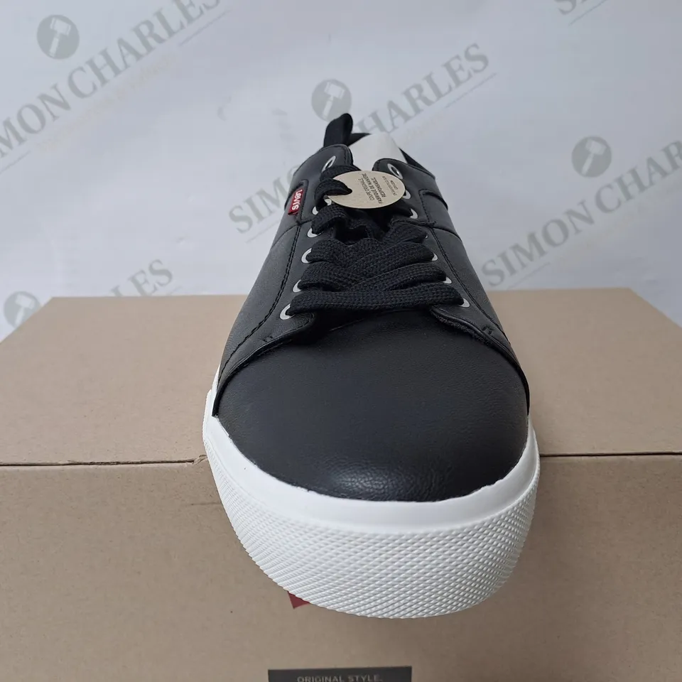 BOXED PAIR OF LEVI WOODWARD BLACK TRAINERS - SIZE 10