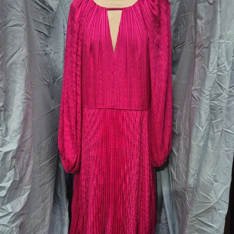 PHASE EIGHT FAYE TEXTURED PLEAT DRESS IN PINK SIZE UK 16