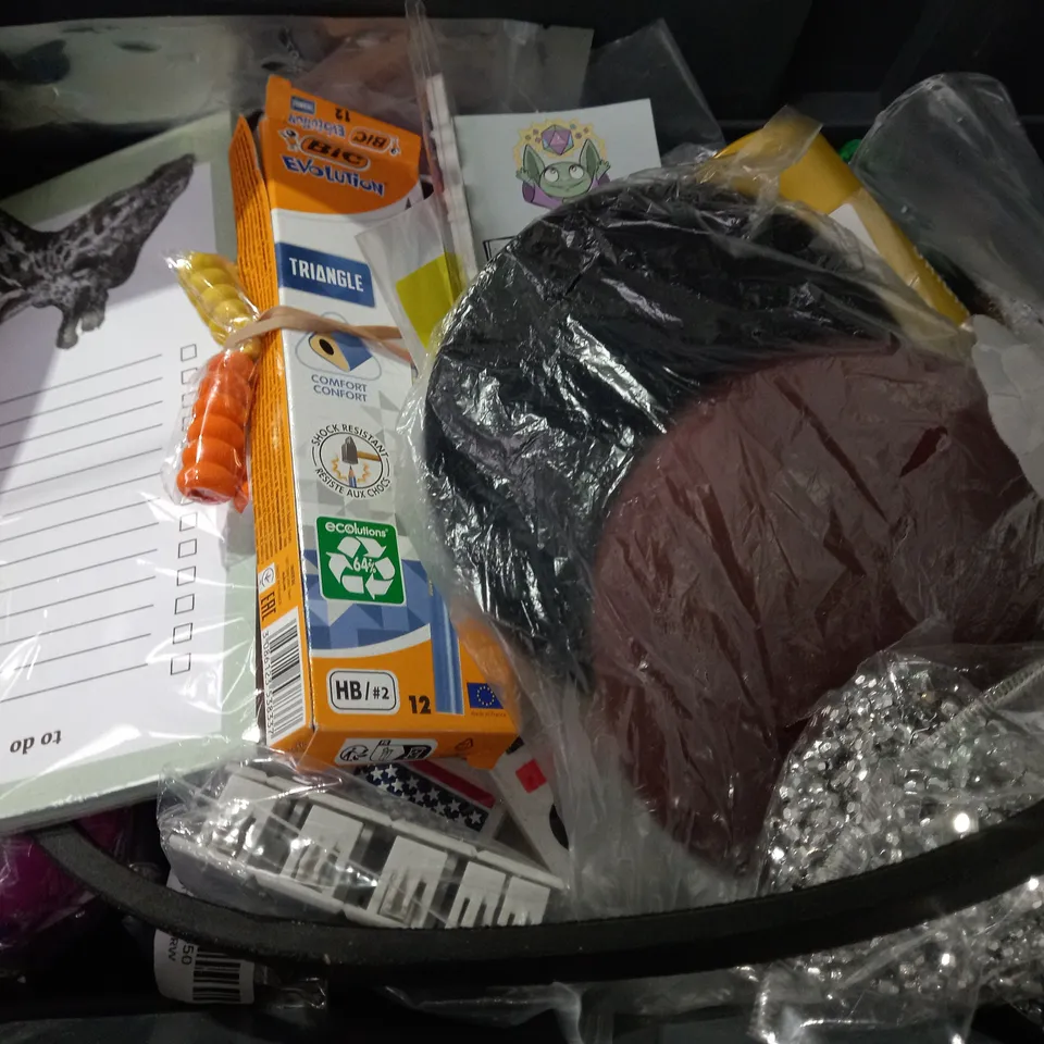 BOX OF APPROXIMATELY 8 ASSORTED ITEMS TO INCLUDE - FABRIC ID TAPE - CUPCAKE LINER - SAPHIR SHOE BLACKER ECT