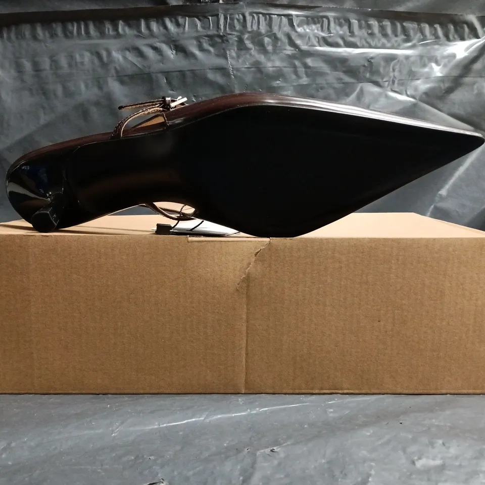 BOXED PAIR OF MNG POINTED TOE SLINGBACK LOW HEELS IN CHOCOLATE SIZE EU 40