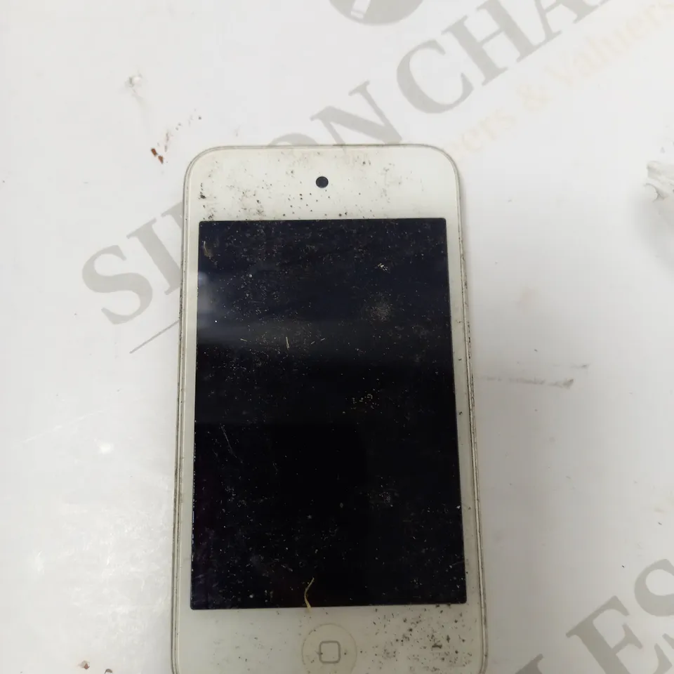 IPOD TOUCH 4TH GEN