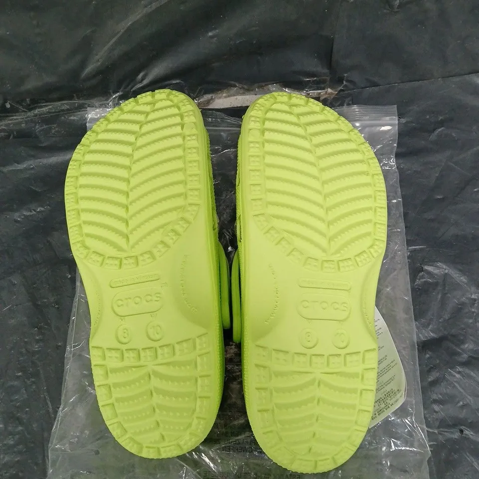 BAGGED PAIR OF CROCS MONSTER INC MIKE WAZOWSKI CLOG UK M7/W8