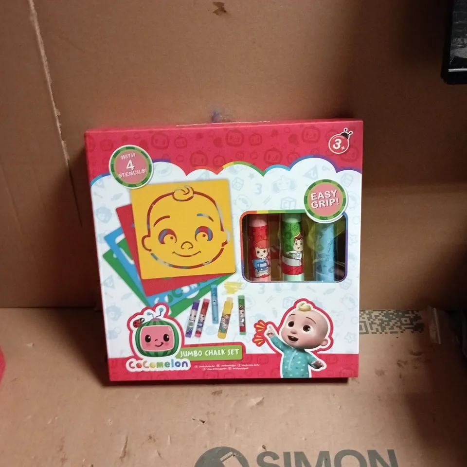 COCOMELON JUMBO CHALK SET