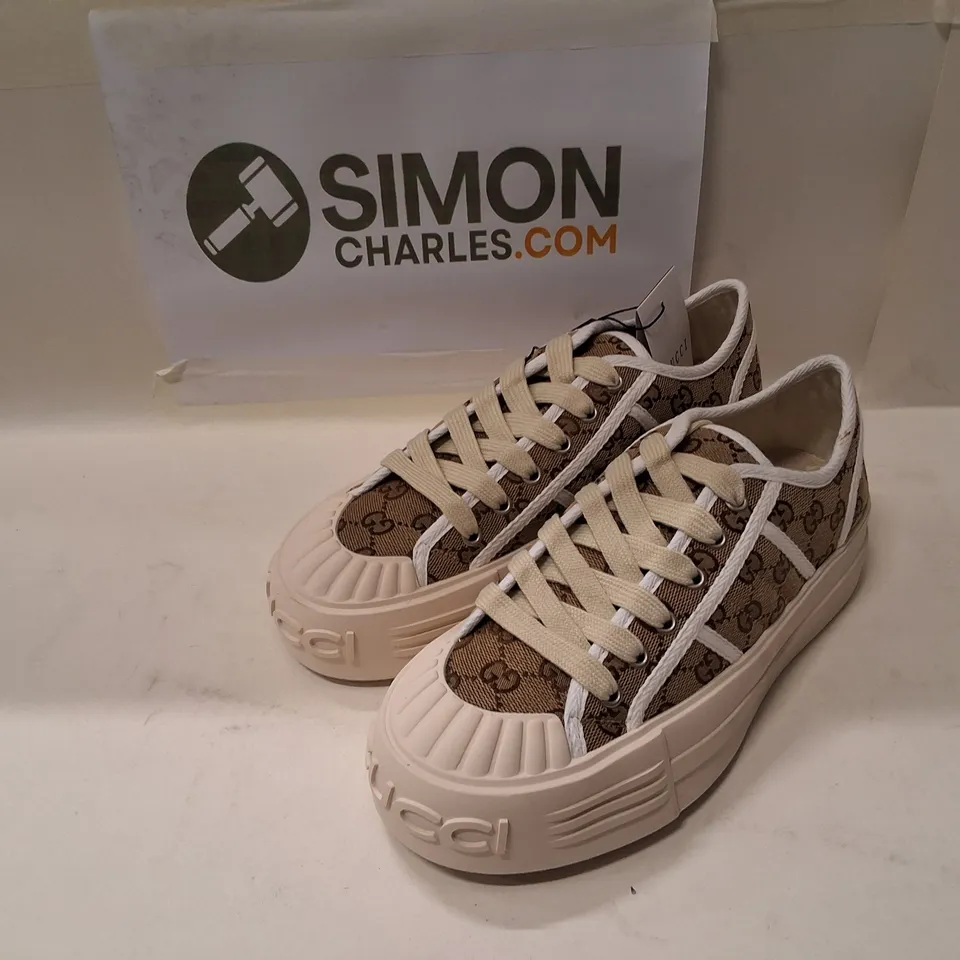GUCCI GG CANVAS LOW-TOP SNEAKERS, BEIGE/BROWN – UK 7 (EU 41)