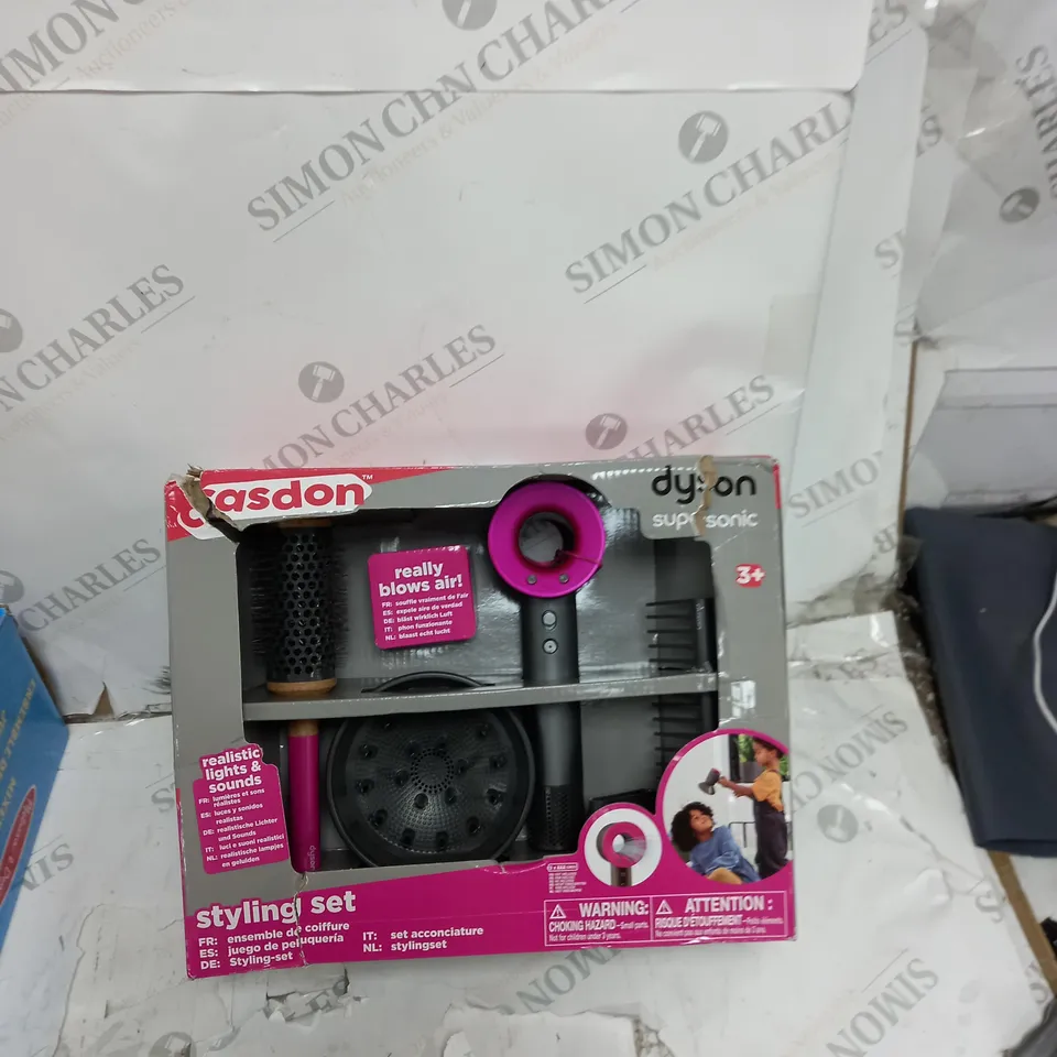 DYSON TOY HAIRDRESSER 