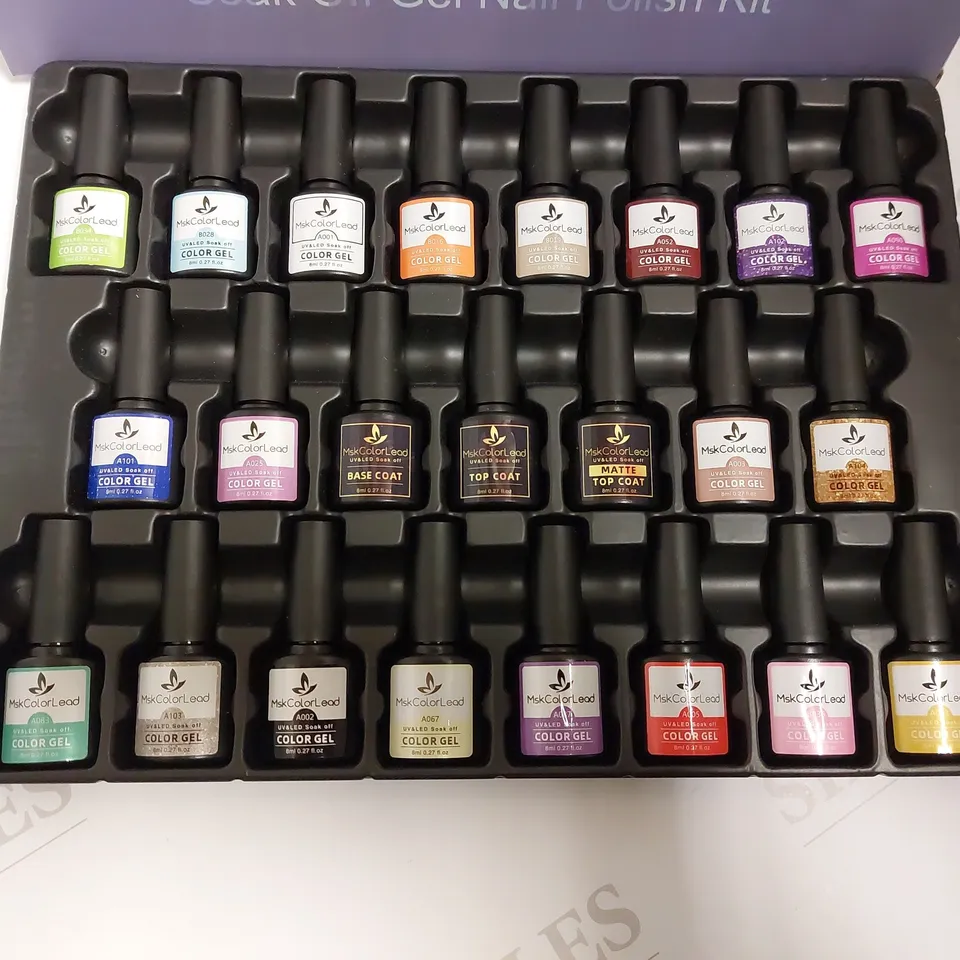 SOAK OFF GEL NAIL POLISH SET - ASSORTED COLOURS