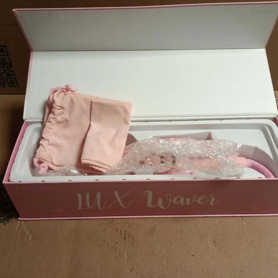 NAOMI CHANTELLE LUX WAVER BOXED