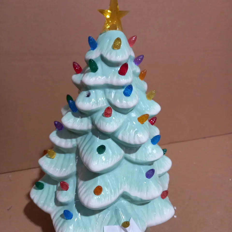 MR CHRISTMAS ILLUMINATED CERAMIC NOSTALGIC TREE