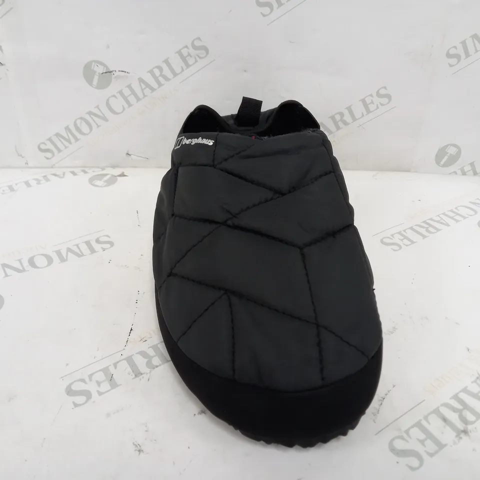 BERGHAUS BOTHY SLIPPER 2.0 IN BLACK/GREY - UK 9-10