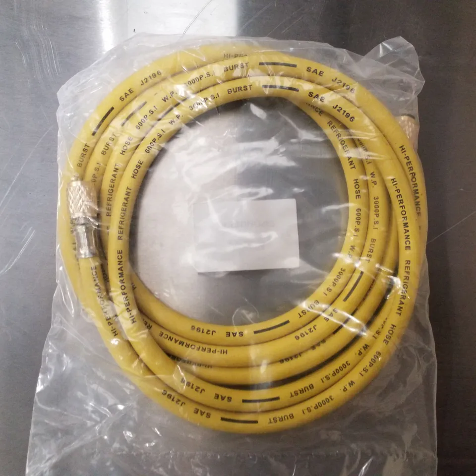 LOT OF APPROXIMATELY 47 VANSTOX 1/4" YELLOW HOSE 48"