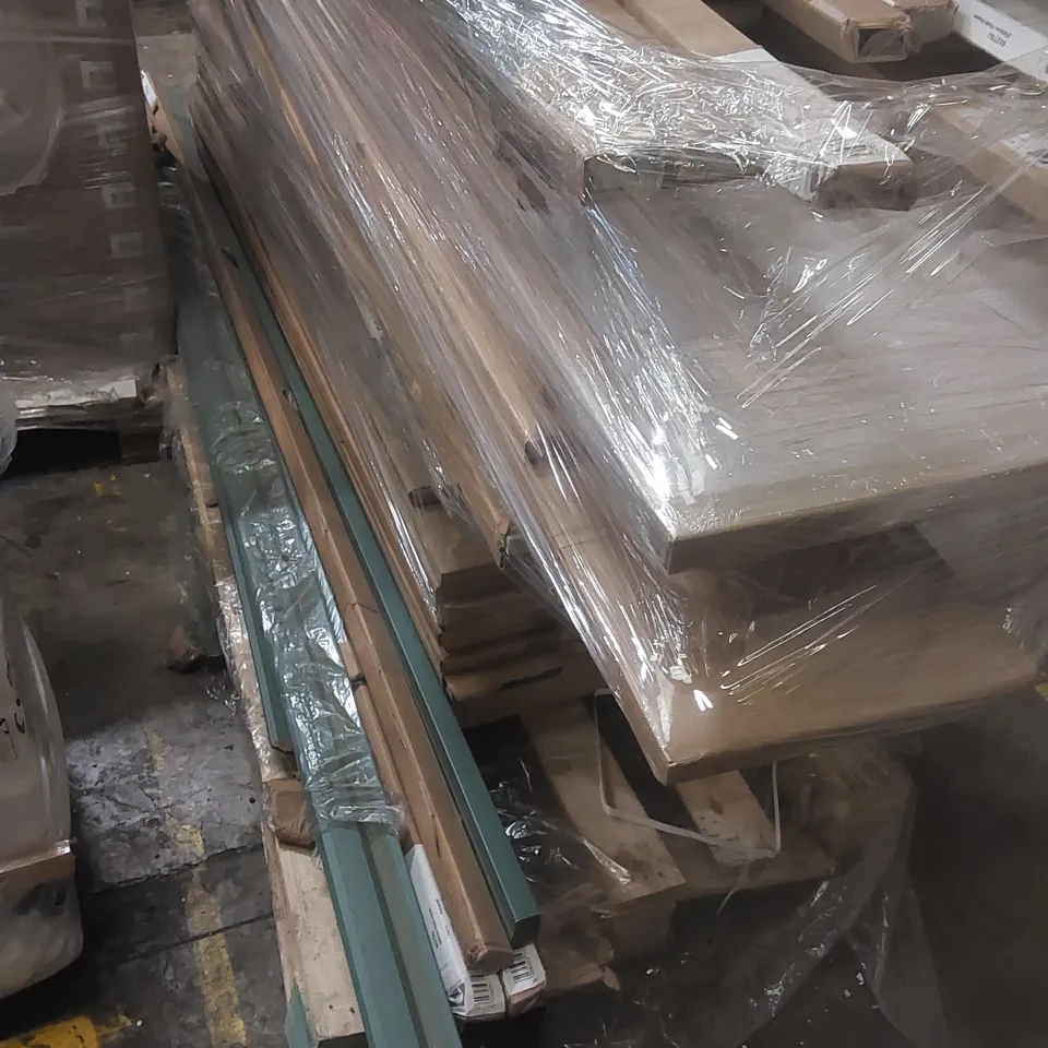 PALLET CONTAINING A VERY LARGE QUANTITY OF FURNITURE PANELS AND OTHER ASSORTED ITEMS