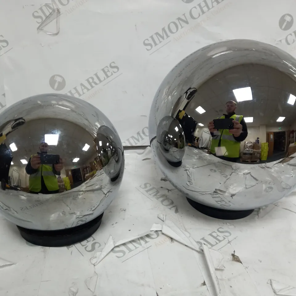 BOXED KELLY HOPPEN SET OF 2 INDOOR OUTDOOR PRELIT GLASS DECOR, REFLECTIVE ORBS