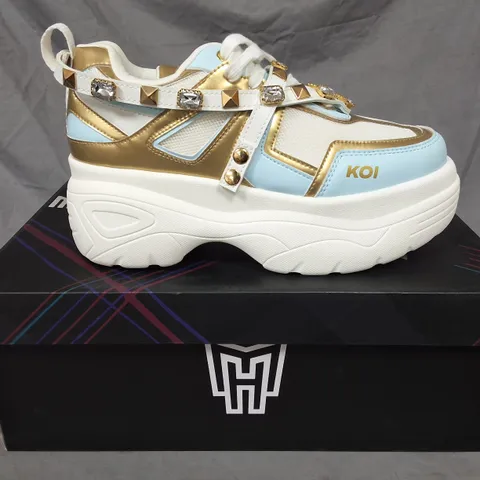 BOXED KOI MONSTER HIGH OH MY RA BEJEWELLED CHUNKY TRAINERS - UK 4
