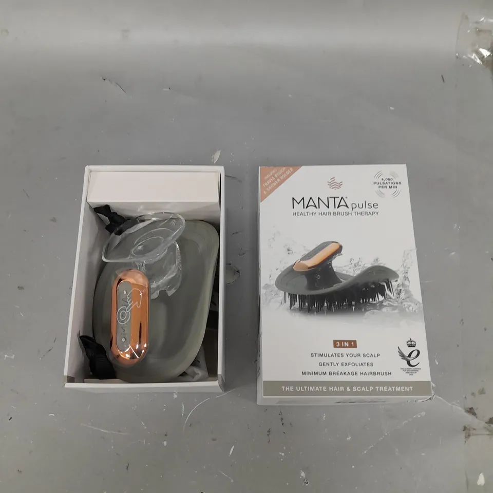BOXED MANTA PULSE FLEXIBLE HAIRBRUSH