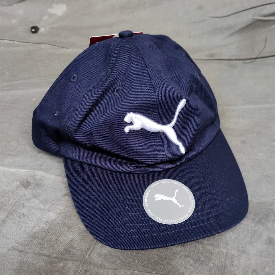 PUMA PEACOAT CAP IN NAVY 