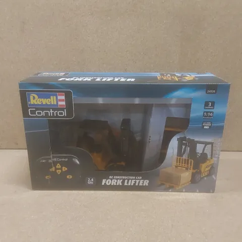 BOXED REVELL RC CONSTRUCTION FORKLIFT