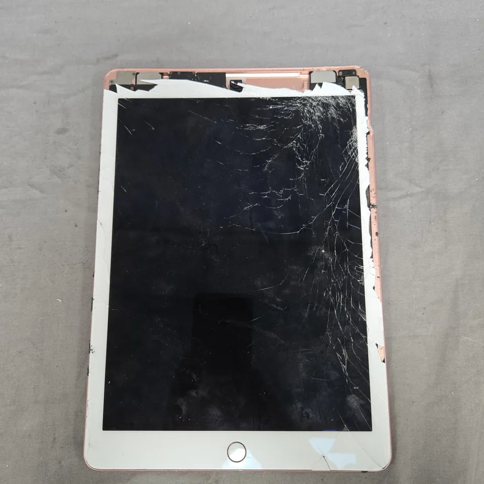 APPLE IPAD TABLET - A1673 IN PINK