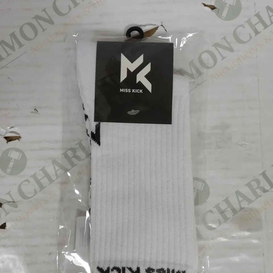 MISS KICK TECHNICAL GRIP SOCKS IN WHITE SIZE UK 5-8