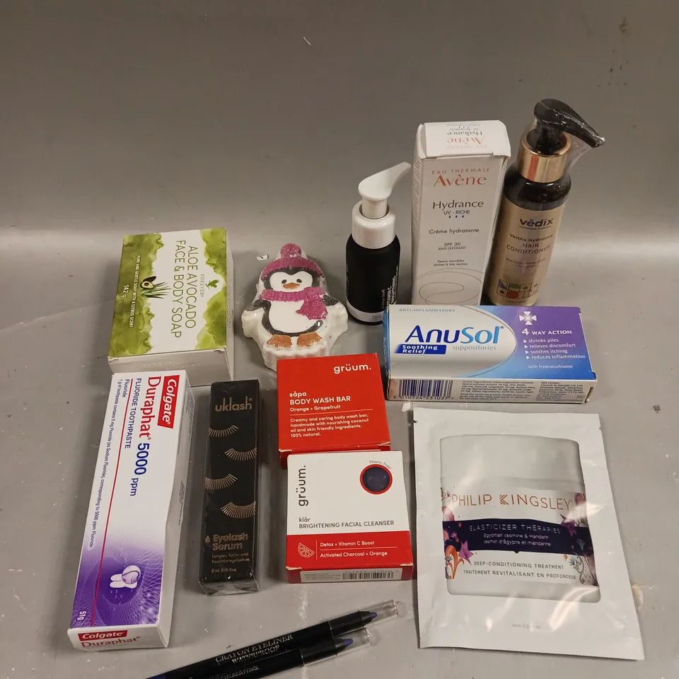APPROXIMATELY 20 ASSORTED HEALTH & BEAUTY PRODUCTS TO INCLUDE ANUSOL SOOTHING RELIEF, AVÉNE HYDRATING CREAM, VEDIX HAIR CONDITIONER ETC 