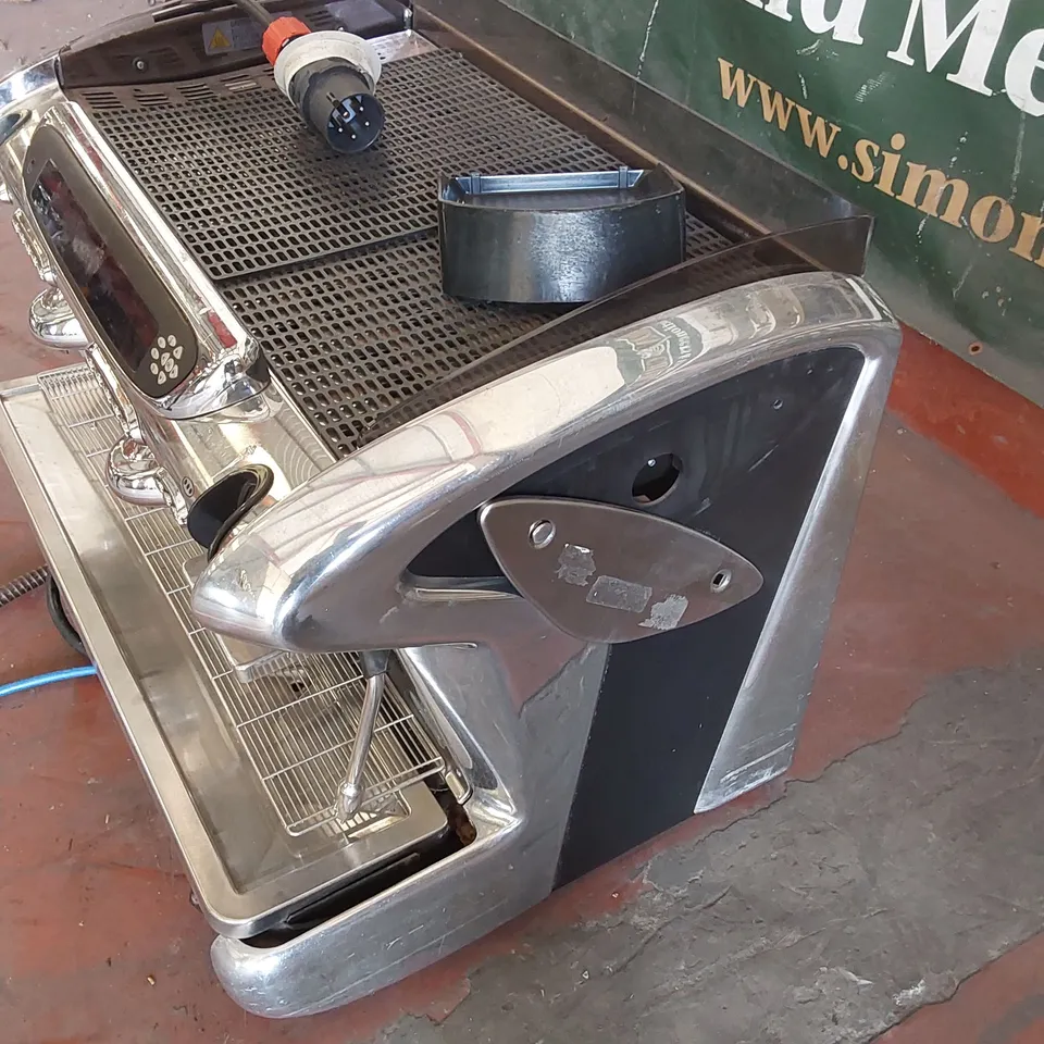 FAEMA EMBLEMA 2 GROUP COMMERCIAL COFFEE ESPRESSO MACHINE - MSEMBL2