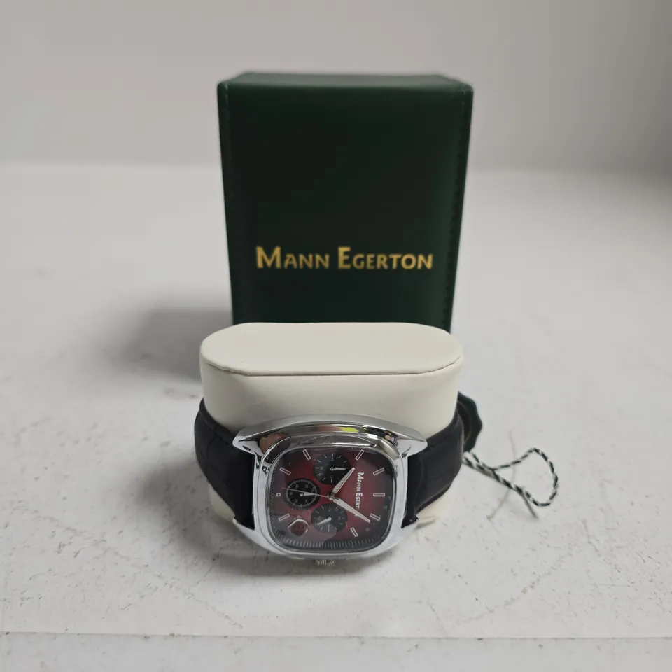 MANN EGERTON WRISTWATCH WITH RED CHRONOGRAPH DIAL, LEATHER STRAP, IN GREEN PRESENTATION BOX