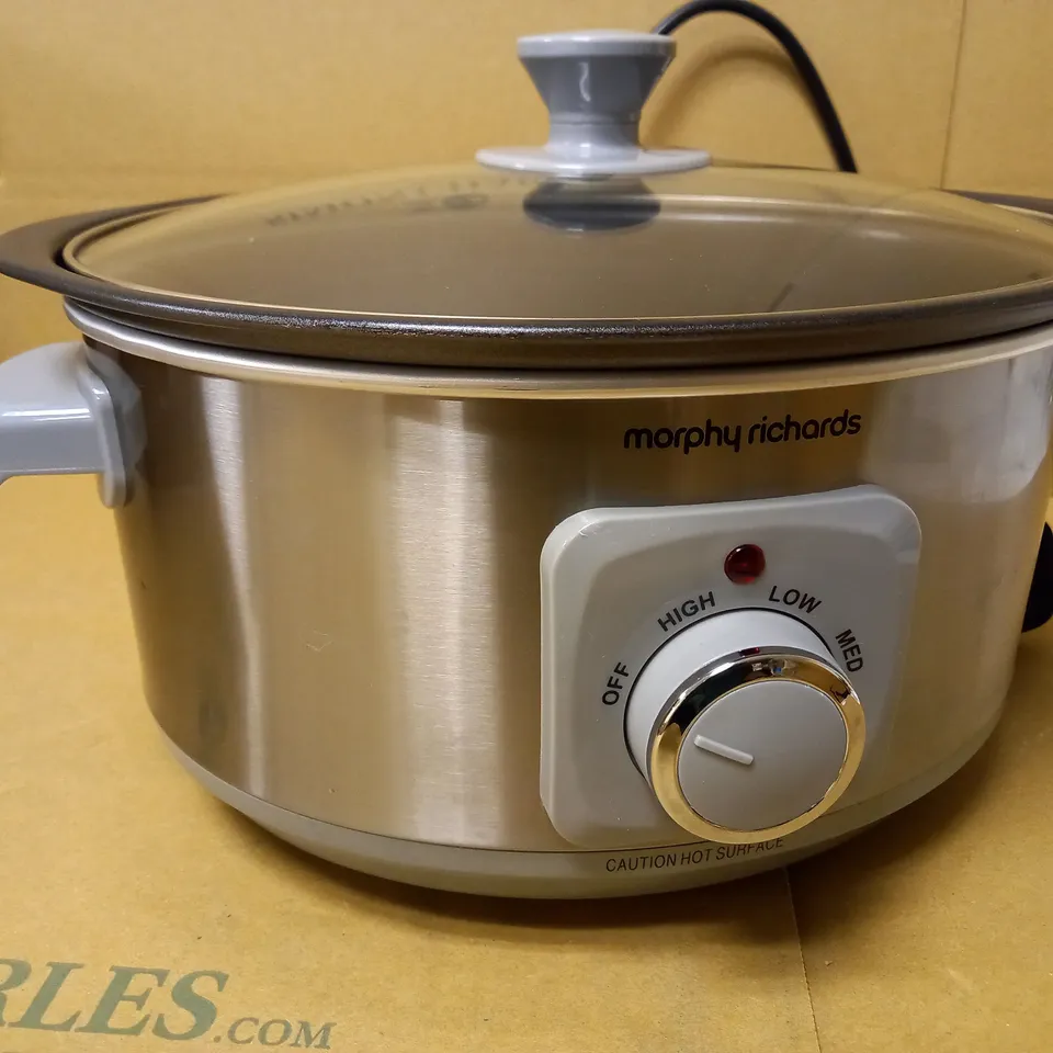 MORPHY RICHARDS SEAR & STEW 3.5 LITRE ALUMINIUM SLOW COOKER