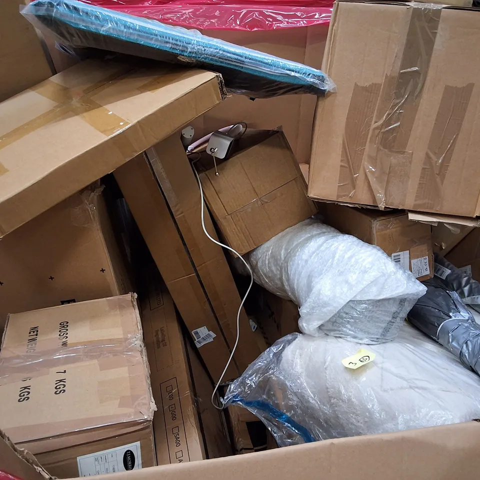 PALLET CONTAINING ASSORTED PRODUCTS INCLUDING STEAM CLEANER, 24" MONITOR, BABY PEN, CEILING LIGHT WITH FAN & 8 DRAW CHEST OF DRAWERS