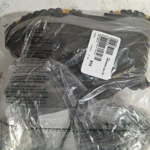 MENS SKECHERS HIKING BOOTS SIZE 8 