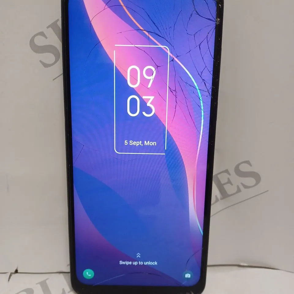 TCL 306 SMARTPHONE 