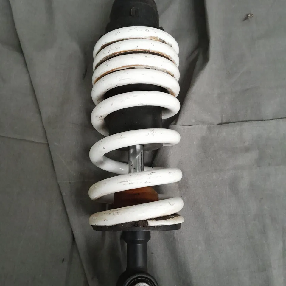 KTM RC 390 REAR SHOCK / COLLECTION ONLY