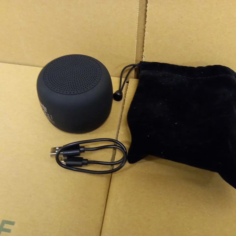 JUICE JUMBO MARSHMALLOW BLUETOOTH SPEAKER