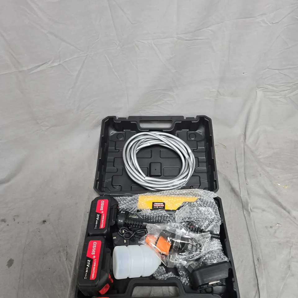 PRESSURE WASHER GUN KIT WITH ACCESSORIES IN CARRY CASE