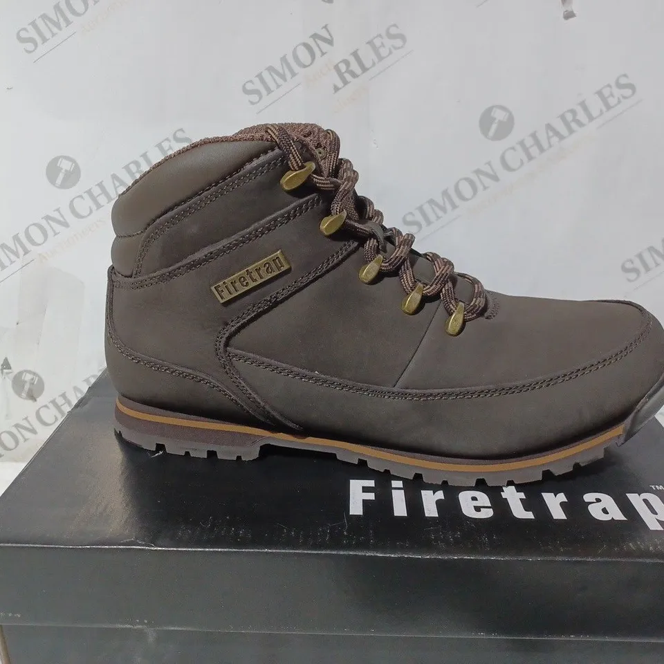 BOXED FIRE TRAP MENS RHINO BOOTS - SIZE 9