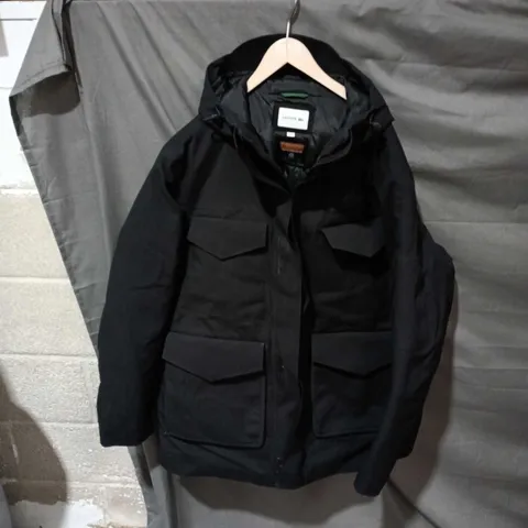 LACOSTE BLACK PARKA JACKET WITH THERMORE INSULATION – UK XL (US XL) 