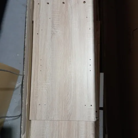 BOXED EVERYDAY NEW METRO DESK - COLLECTION ONLY
