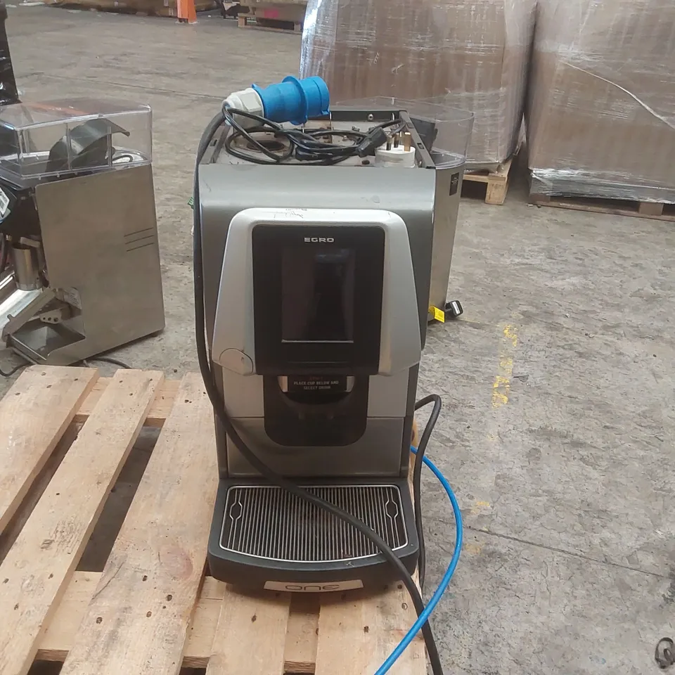 EGRO ONE COMMERCIAL COFFEE MACHINE