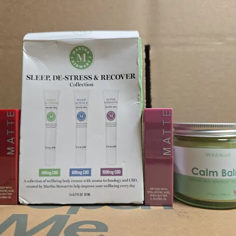 APPROXIMATELY 15 ASSORTED COSMETIC ITEMS TO INCLUDE MARTHA STEWART, CALM BALM, ETC - COLLECTION ONLY