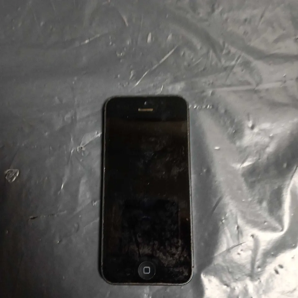 APPLE IPHONE 5 SMARTPHONE