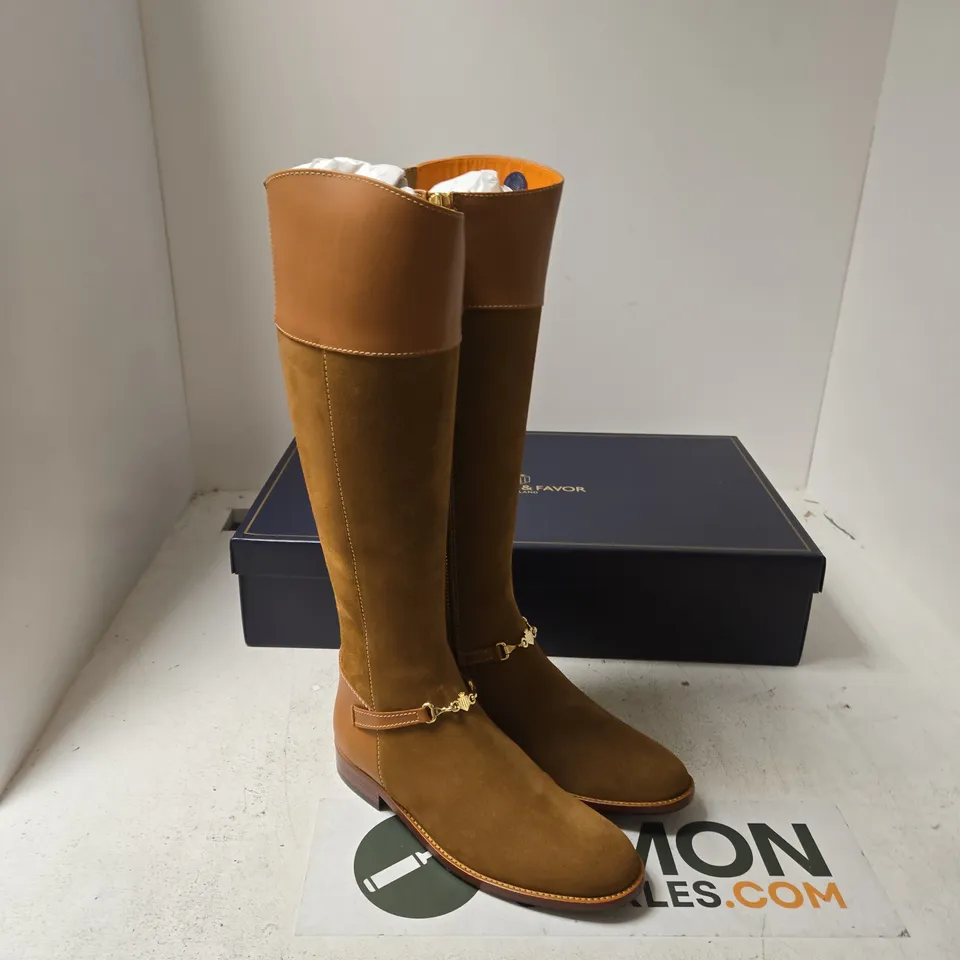 FAIRFAX & FAVOR KNEE-HIGH SUEDE BOOTS – TAN WITH GOLD HARDWARE UK 5