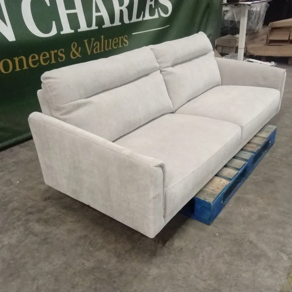 DANETTI BROOKS LIGHT GREY FABRIC PLEAT 3 SEATER SOFA RRP £979