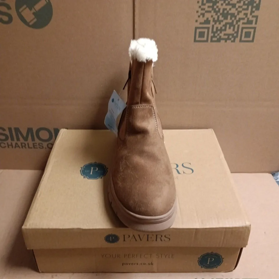 BOXED PAIR OF PAVERS ZIP ANKLE BOOTS IN TAN - 4