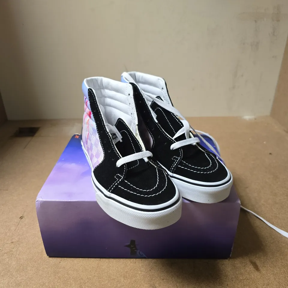 VANS K-POP DEMON HUNTERS BLACK/PURPLE UK 3 BOXED
