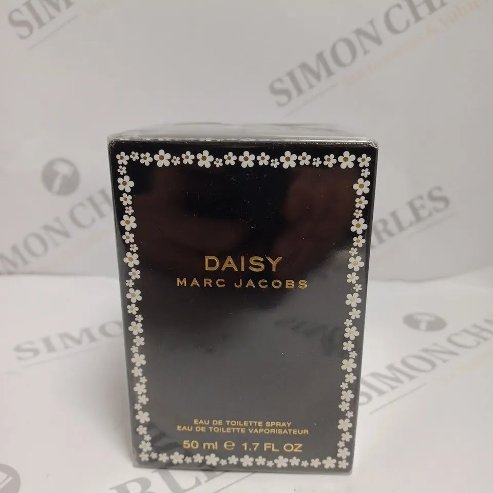 BOXED SEALED MARC JACOBS DAISY EAU DE TOILETTE 50ML