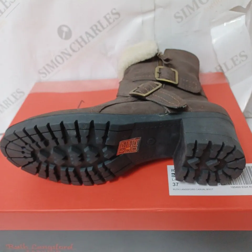 BOXED RUTH LANGSFORD CASUAL BOOTS, OAK - SIZE 4 
